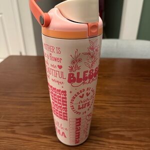 Perfect water bottle for every mom